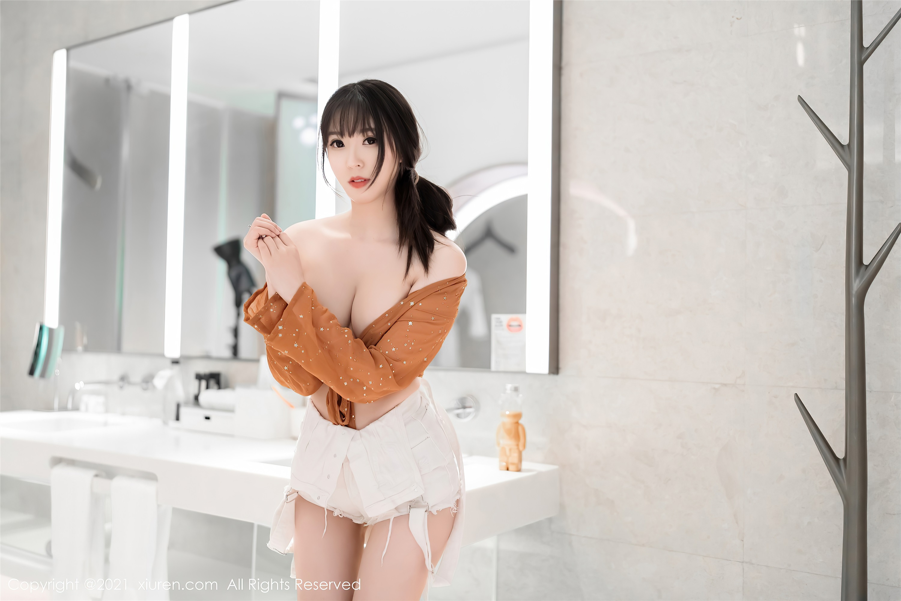 Xiuren秀人网 2021.09.29 NO.4015 小波多